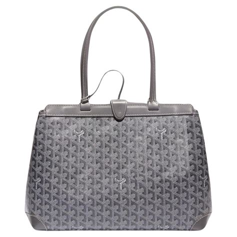 Goyard 'Bellechasse Biaude PM' in Grey 